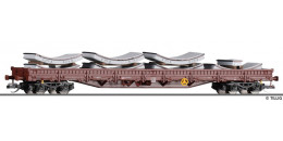 18136 E