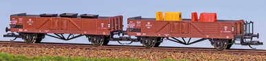 [] → [] → 68110: set dvou otevench nkladnch vz s nkladem lokomotiv a voz poln drhy