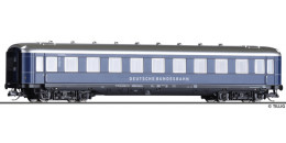 16946 E